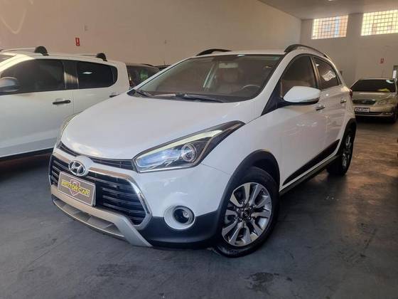 HYUNDAI HB20X 1.6 16V PREMIUM FLEX 4P AUTOMÁTICO